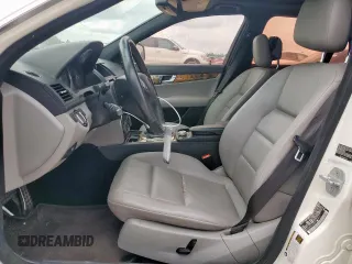 2008 Mercedes-Benz C 350 Sport with VIN WDDGF56X28F054493, listed as a Copart auction lot 65301855 with 175,085 mi miles and Clean title. Bid and sale history available at DreamBid. Image 7.