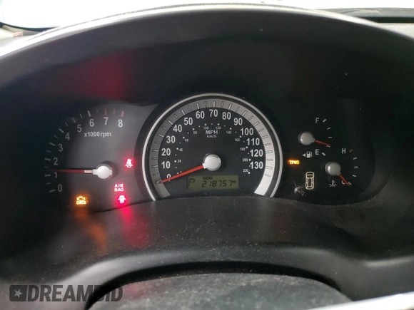 2007 Hyundai Entourage GLS z VIN KNDMC233876042661, wystawiony jako Copart lot #54363495 z przebiegiem 218 757 mil mil oraz Nie do naprawy • Non repairable. Historia ofert i sprzedaży dostępna na DreamBid. Obrazek 9.
