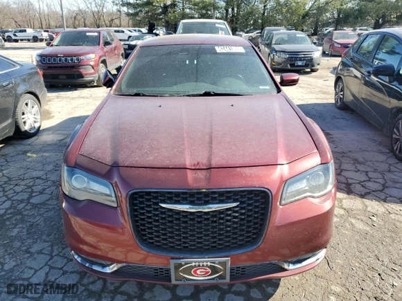 2019 Chrysler 300 with VIN 2C3CCABG3KH565947, listed as a Copart auction lot 42441805 with NaN miles and Clean Title. Bid and sale history available at carsss.com. Image 5.