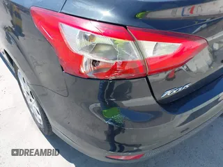 2012 Ford Focus SE with VIN 1FAHP3F24CL471005, listed as a IAAI auction lot 42726292 with 162,750 mi miles and . Bid and sale history available at DreamBid. Image 6.