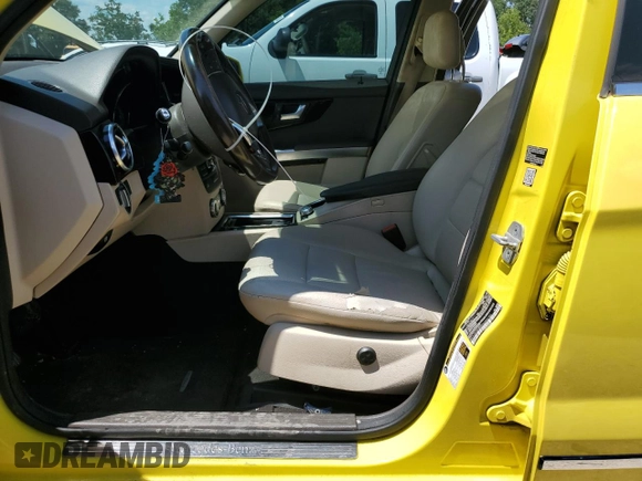 2015 Mercedes-Benz GLK 350 with VIN WDCGG5HB9FG353182, listed as a Copart auction lot 60457114 with 115,118 mi miles and Salvage Title. Bid and sale history available at DreamBid. Image 7.