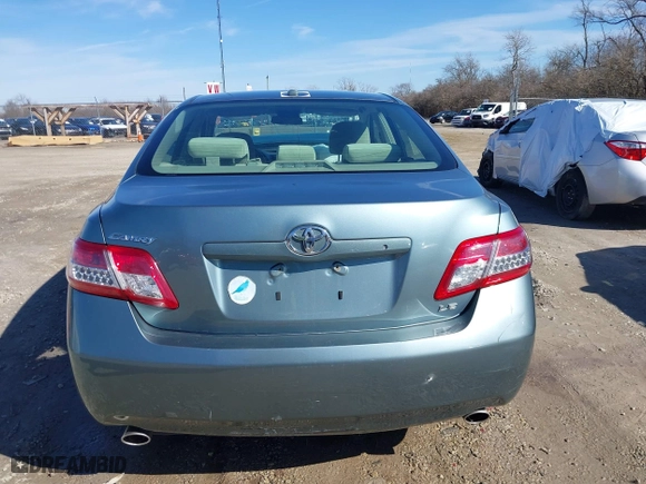 2011 Toyota Camry LE with VIN 4T1BK3EK1BU618272, listed as a IAAI auction lot 41690797 with 130,686 mi miles. Bid and sale history available at carsss.com. Image 16.