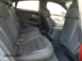 2022 Audi RS e-tron GT z VIN WAUAHBFWXN7900677, wystawiony jako Copart lot #72972794 z przebiegiem 10 839 mil mil oraz Szkody całkowita. Historia ofert i sprzedaży dostępna na DreamBid. Obrazek 10.