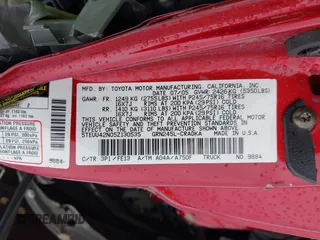 2005 Toyota Tacoma z VIN 5TEUU42N05Z130535, wystawiony jako IAAI lot #42220806 z przebiegiem 141 370 mil mil oraz . Historia ofert i sprzedaży dostępna na DreamBid. Obrazek 9.