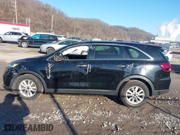 2019 Kia Sorento LX with VIN 5XYPG4A34KG509144, listed as a IAAI auction lot 41747105 with 129,874 mi miles. Bid and sale history available at carsss.com. Image 14.
