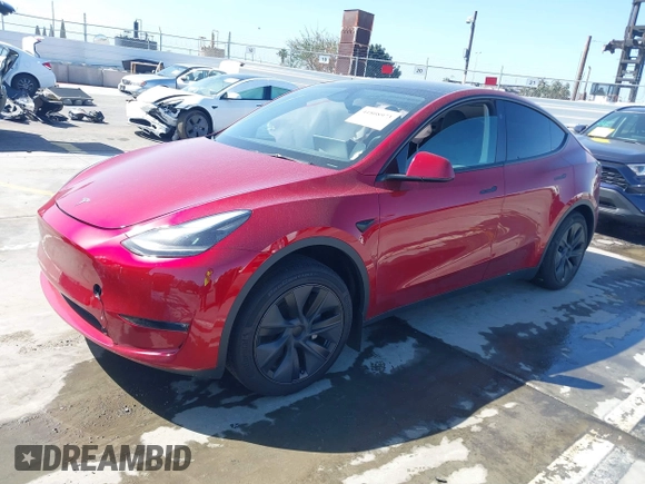 2024 Tesla Model Y Long Range with VIN 7SAYGDEE6RF190947, listed as a IAAI auction lot 41808973 with 2,457 mi miles. Bid and sale history available at carsss.com. Image 20.