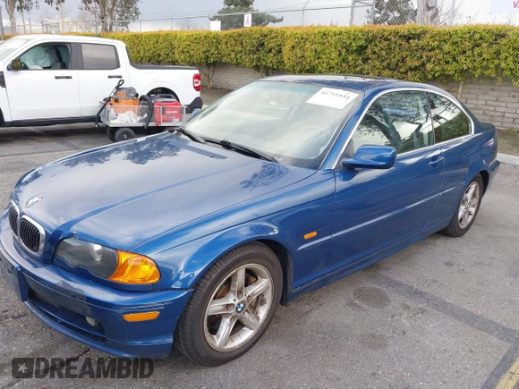 2001 BMW 3 Series 325Ci with VIN WBABN33401JW55892, listed as a IAAI auction lot 41751934 with 1 mi miles. Bid and sale history available at carsss.com. Image 18.