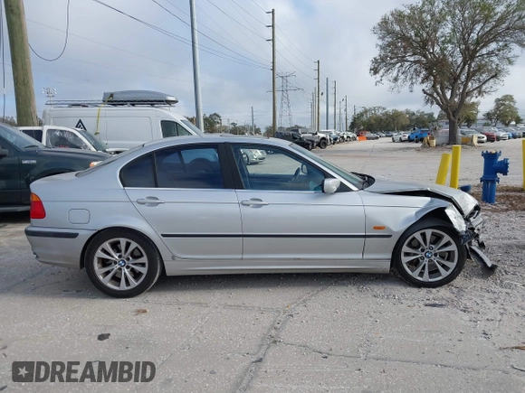 2001 BMW 3 Series 330i with VIN WBAAV53471F167498, listed as a IAAI auction lot 41586979 with 171,825 mi miles. Bid and sale history available at carsss.com. Image 13.