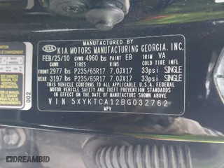 2011 Kia Sorento LX with VIN 5XYKTCA12BG032762, listed as a IAAI auction lot 41501243 with 252,216 mi miles. Bid and sale history available at carsss.com. Image 9.