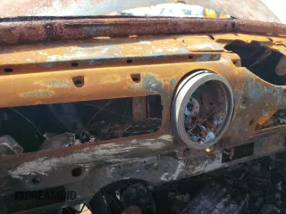 1947 Ford Ocean z VIN 799A1797783, wystawiony jako Copart lot #71426064 z przebiegiem Nie podano mil oraz Szkody całkowita. Historia ofert i sprzedaży dostępna na DreamBid. Obrazek 9.