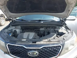 2011 Kia Sorento SX with VIN 5XYKWDA21BG144877, listed as a IAAI auction lot 42597458 with 238,443 mi miles and . Bid and sale history available at DreamBid. Image 10.
