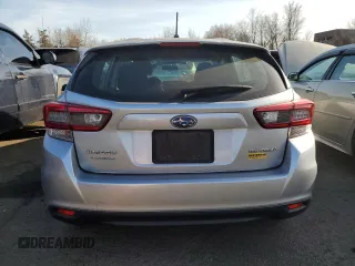 2022 Subaru Impreza z VIN 4S3GTAB60N3704668, wystawiony jako Copart lot #49028395 z przebiegiem 64 363 mil mil oraz Szkoda całkowita • Salvage title. Historia ofert i sprzedaży dostępna na DreamBid. Obrazek 6.