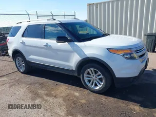 2013 Ford Explorer XLT z VIN 1FM5K8D86DGA27808, wystawiony jako IAAI lot #40752304 z przebiegiem 202 025 mil mil oraz . Historia ofert i sprzedaży dostępna na DreamBid. Obrazek 1.