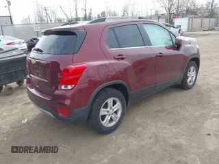 2017 Chevrolet Trax LT with VIN 3GNCJPSB2HL266871, listed as a IAAI auction lot 41840039 with 89,906 mi miles. Bid and sale history available at carsss.com. Image 4.