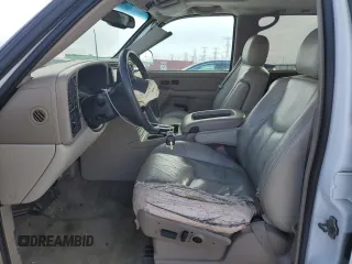 2004 Chevrolet Suburban Z71 with VIN 3GNFK16Z84G196603, listed as a Copart auction lot 45310915 with 0 mi miles and Salvage Title. Bid and sale history available at carsss.com. Image 7.