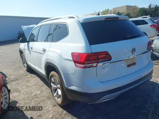 2018 Volkswagen Atlas SE with VIN 1V2CR2CA2JC579073, listed as a IAAI auction lot 41968461 with 118,656 mi miles and . Bid and sale history available at DreamBid. Image 3.