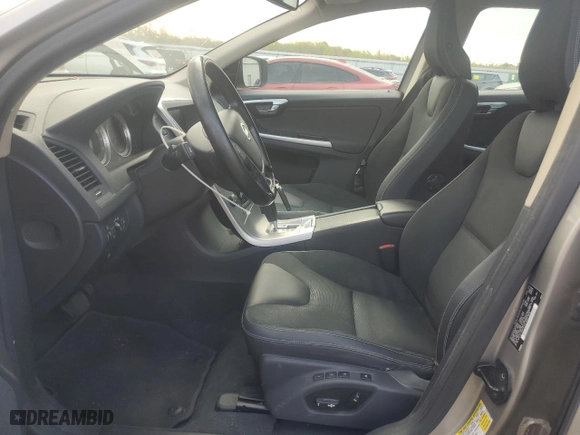 2011 Volvo XC60 3.2L with VIN YV4952DL1B2191182, listed as a Copart auction lot 52683585 with 126,294 mi miles and Salvage Title. Bid and sale history available at carsss.com. Image 7.