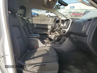 2017 GMC Canyon 4WD SLE z VIN 1GTG6CENXH1143837, wystawiony jako Copart lot #49699225 z przebiegiem 78 865 mil mil oraz Szkody całkowita. Historia ofert i sprzedaży dostępna na DreamBid. Obrazek 7.