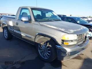 2001 GMC New Sierra 1500 SLE with VIN 1GTEC14V91Z168371, listed as a IAAI auction lot 41488139 with Not Provided miles. Bid and sale history available at carsss.com. Image 1.