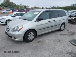2006 Honda Odyssey LX with VIN 5FNRL38206B129663, listed as a IAAI auction lot 40978284 with 290,666 mi miles. Bid and sale history available at carsss.com. Image 17.