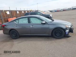 2020 Nissan Altima S with VIN 1N4BL4BVXLC226197, listed as a IAAI auction lot 41501189 with 77,611 mi miles and . Bid and sale history available at DreamBid. Image 12.