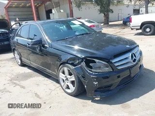 2011 Mercedes-Benz C 300 Sport с VIN WDDGF5EB9BR142047, выставлен на аукционе IAAI как лот 42427654 с пробегом 147 571 миль миль и . История ставок и продаж доступна на DreamBid. Изображение 1.