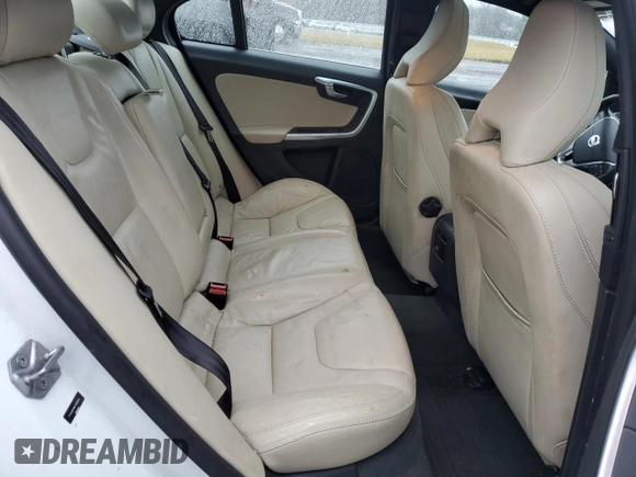 2015 Volvo S60 T5 Drive-E Premier with VIN YV140MFB8F1299834, listed as a Copart auction lot 40079404 with 152,092 mi miles. Bid and sale history available at carsss.com. Image 10.