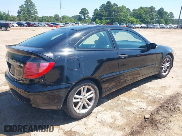 2002 Mercedes-Benz C 230/260/280/320 с VIN WDBRN47JX2A275305, выставлен на аукционе IAAI как лот 42231276 с пробегом 118 556 миль миль и . История ставок и продаж доступна на DreamBid. Изображение 4.