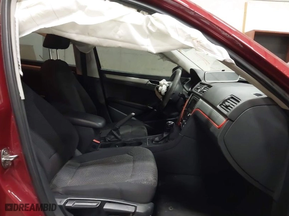 2016 Volkswagen Passat 1.8T S with VIN 1VWAS7A39GC013979, listed as a IAAI auction lot 41533003 with 162,746 mi miles. Bid and sale history available at carsss.com. Image 5.