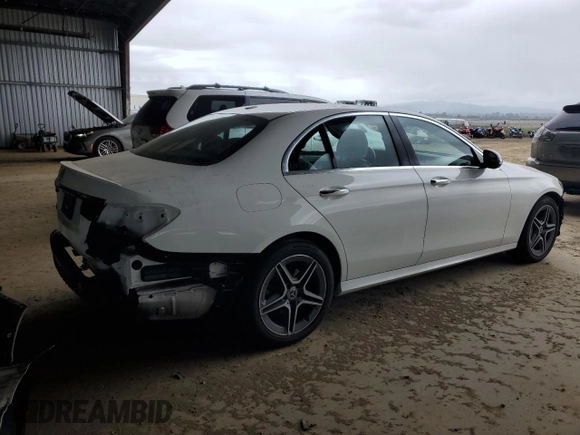 2022 Mercedes-Benz E 350 with VIN W1KZF8DB7NB050539, listed as a Copart auction lot 51081345 with 49,258 mi miles and Salvage Title. Bid and sale history available at DreamBid. Image 3.