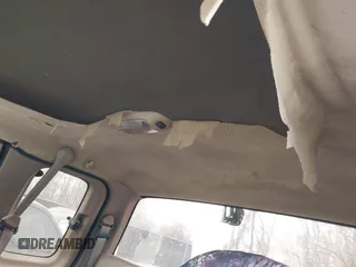 1997 Ford F-150 с VIN 1FTDX08W4VKD39667, выставлен на аукционе IAAI как лот 41537371 с пробегом 300 671 миль миль и . История ставок и продаж доступна на DreamBid. Изображение 12.