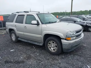 2005 Chevrolet Tahoe LS z VIN 1GNEK13T85J131410, wystawiony jako IAAI lot #42423563 z przebiegiem 181 125 mil mil oraz . Historia ofert i sprzedaży dostępna na DreamBid. Obrazek 1.