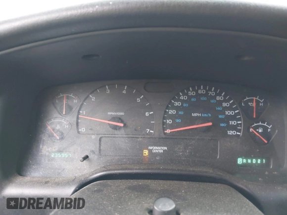 2002 Dodge Dakota Sport with VIN 1B7GL32X12S561414, listed as a IAAI auction lot 42060300 with 235,957 mi miles. Bid and sale history available at carsss.com. Image 7.