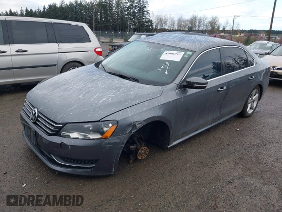 2013 Volkswagen Passat SE w/Sunroof & Nav with VIN 1VWBP7A33DC072530, listed as a IAAI auction lot 41906797 with 118,110 mi miles. Bid and sale history available at carsss.com. Image 2.