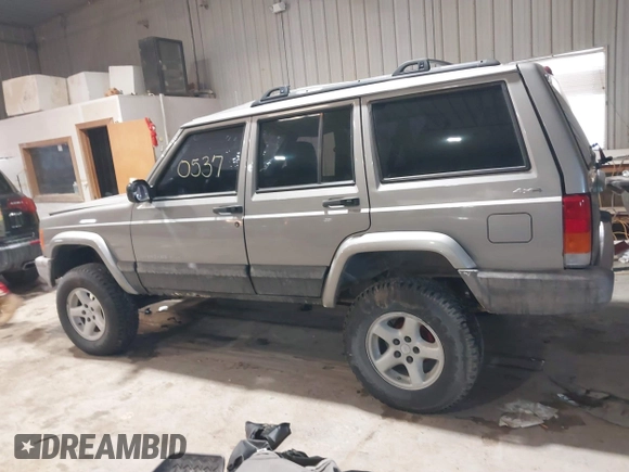 2000 Jeep Cherokee с VIN 1J4FF48S2YL236238, выставлен на аукционе IAAI как лот 41640537 с пробегом 186 012 миль миль и . История ставок и продаж доступна на DreamBid. Изображение 14.