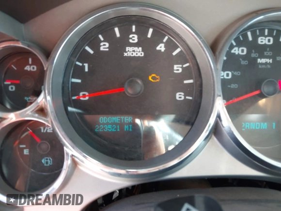 2014 Chevrolet Silverado 2500HD LT with VIN 1GC1CXCG5EF186765, listed as a IAAI auction lot 41906447 with 223,521 mi miles. Bid and sale history available at carsss.com. Image 15.