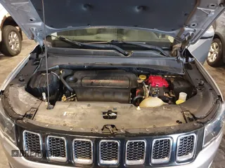 2019 Jeep Compass Latitude with VIN 3C4NJDBB6KT812711, listed as a IAAI auction lot 41565166 with 69,582 mi miles and . Bid and sale history available at carsss.com. Image 10.