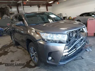 2018 Toyota Highlander Hybrid XLE z VIN 5TDJGRFH5JS047847, wystawiony jako IAAI lot #42746957 z przebiegiem 78 053 mil mil oraz . Historia ofert i sprzedaży dostępna na DreamBid. Obrazek 1.