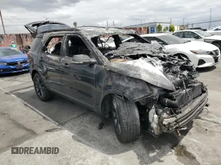 2017 Ford Explorer XLT with VIN 1FM5K7DH4HGD12698, listed as a Copart auction lot 53194675 with Not Provided miles and Salvage Title. Bid and sale history available at carsss.com. Image 4.