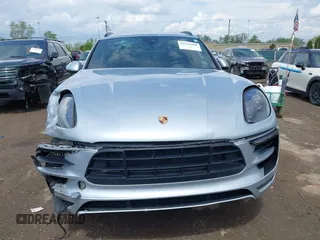 2018 Porsche Macan GTS z VIN WP1AG2A59JLB62326, wystawiony jako IAAI lot #42176369 z przebiegiem 87 686 mil mil oraz . Historia ofert i sprzedaży dostępna na DreamBid. Obrazek 12.
