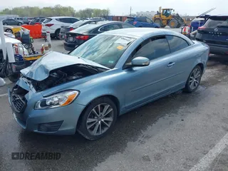 2012 Volvo C70 T5 с VIN YV1672MC3CJ127937, выставлен на аукционе IAAI как лот 42005405 с пробегом 122 653 миль миль и . История ставок и продаж доступна на DreamBid. Изображение 2.