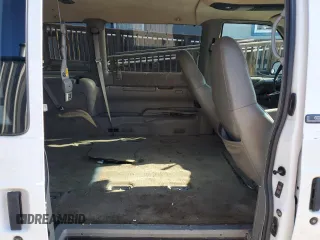 2002 Chevrolet Astro z VIN 1GNDM19X62B152522, wystawiony jako Copart lot #86377764 z przebiegiem 167 377 mil mil oraz Szkoda całkowita • Salvage title. Historia ofert i sprzedaży dostępna na DreamBid. Obrazek 11.