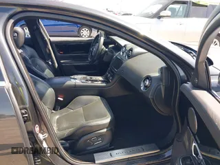 2015 Jaguar XJ R-Sport with VIN SAJWJ1CD6F8V83990, listed as a IAAI auction lot 41936162 with Not Provided miles and . Bid and sale history available at DreamBid. Image 5.