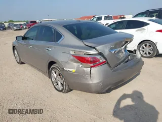 2014 Nissan Altima 2.5 S with VIN 1N4AL3AP5EN213213, listed as a IAAI auction lot 41922343 with 78,197 mi miles. Bid and sale history available at carsss.com. Image 3.