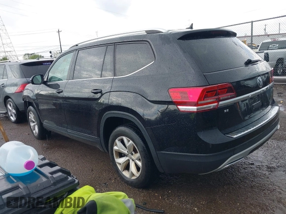 2018 Volkswagen Atlas SE с VIN 1V2CR2CA8JC566036, выставлен на аукционе IAAI как лот 42122613 с пробегом 89 691 миль миль и . История ставок и продаж доступна на DreamBid. Изображение 3.