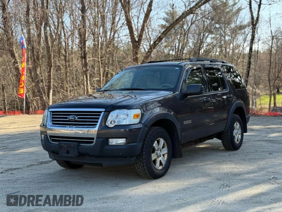 2007 Ford Explorer XLT with VIN 1FMEU73E27UA72214, listed as a Copart auction lot 53916955 with 221,707 mi miles and Clean Title. Bid and sale history available at carsss.com. Image 2.