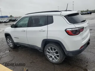 2022 Jeep Compass Latitude Lux с VIN 3C4NJDFB1NT153046, выставлен на аукционе Copart как лот 58092595 с пробегом 23 747 миль миль и Списание • Salvage title. История ставок и продаж доступна на DreamBid. Изображение 2.