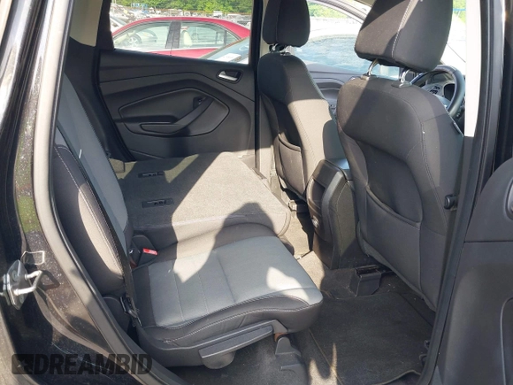 2013 Ford Escape SE with VIN 1FMCU0GX9DUD64514, listed as a IAAI auction lot 42120601 with 193,415 mi miles and . Bid and sale history available at carsss.com. Image 8.