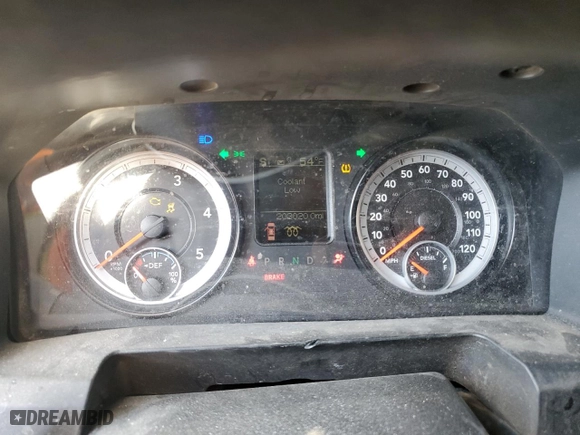 2015 Ram 2500 Tradesman with VIN 3C6UR5CL3FG521087, listed as a Copart auction lot 82010484 with 203,020 mi miles and Salvage Title. Bid and sale history available at carsss.com. Image 9.