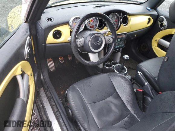 2005 MINI Convertible S with VIN WMWRH33475TF81762, listed as a Copart auction lot 46510115 with 139,199 mi miles and Salvage title. Bid and sale history available at DreamBid. Image 8.